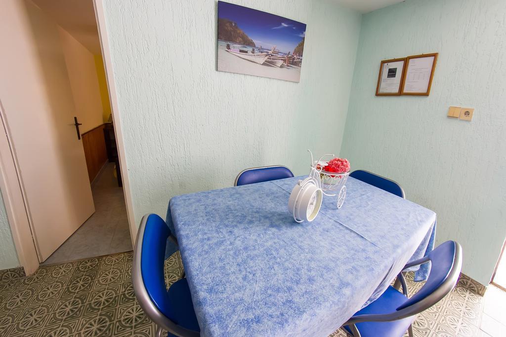 Apartments Stefanovski Paradiso Veli Lošinj Habitación foto
